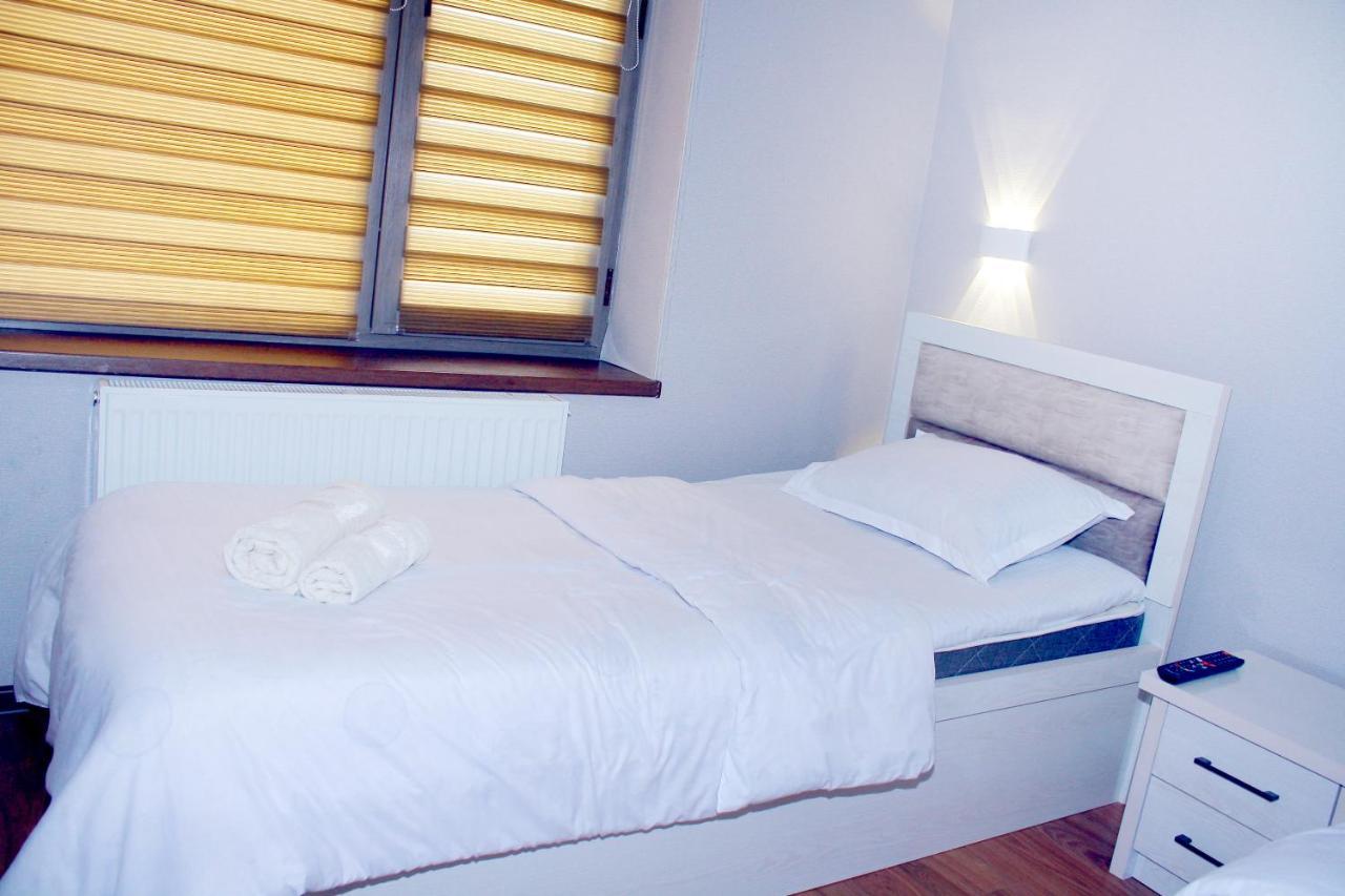 One Global Family Guest House Samarkand Exterior photo